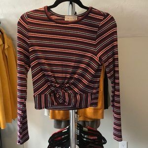 Long Sleeve Twist Crop Top